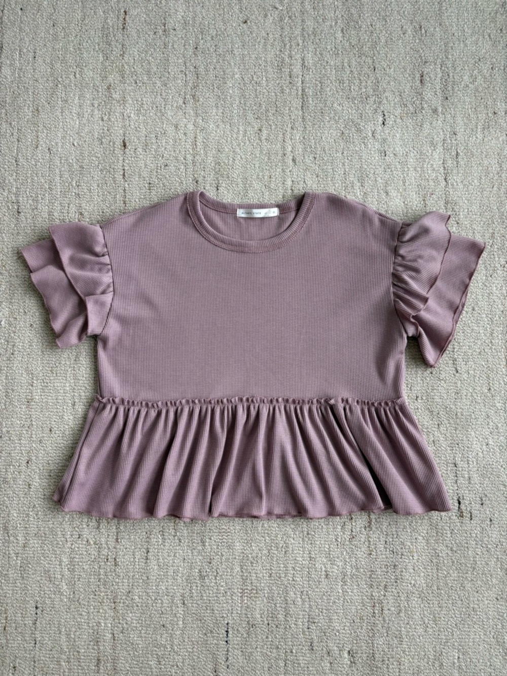NWT Altar’d State Dusty Lilac Waffle Knit Flutter Sleeve Peplum Babydoll Top M